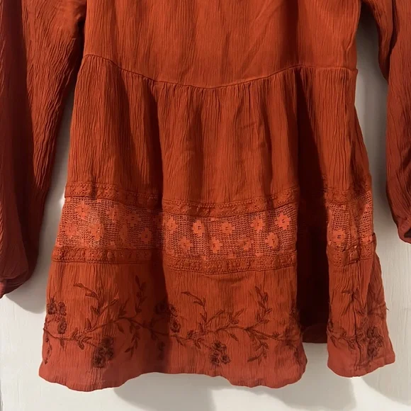 American Eagle Long Sleeve Top - Picture 2 of 6